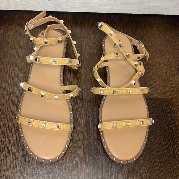 A New Day Studded Wraparound Strap Sandals - Picture 2 of 4